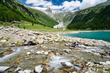 Dolomitlerin güzel manzarası, İtalya.