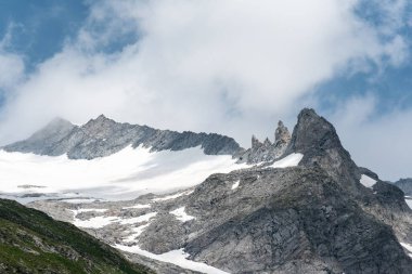 Dolomitlerin güzel manzarası, İtalya.
