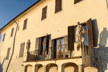 Eski İtalyan mimarisinin güzel manzarası