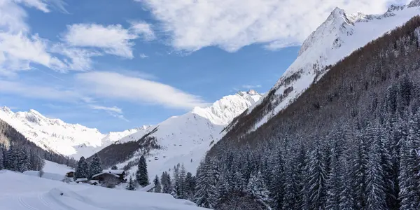 Plano Escénico Hermoso Paisaje Invierno Alrededor Casere Valle Aurina Tirol — Foto de Stock