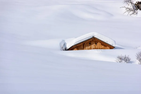 Plano Escénico Hermoso Paisaje Invierno Alrededor Casere Valle Aurina Tirol —  Fotos de Stock