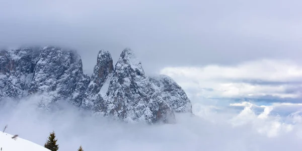 Güzel Kar Manzaralı Alpe Siusi Seiser Alm Dolomitler Talya — Stok fotoğraf