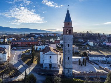 Raspano ve Martinazzo 'nun hava manzarası, İtalya