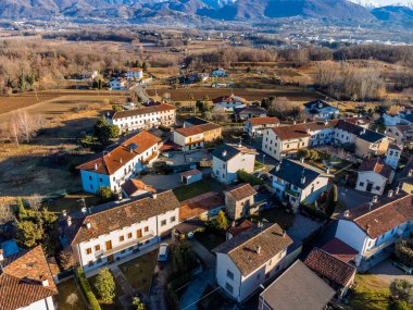 Raspano ve Martinazzo 'nun hava manzarası, İtalya