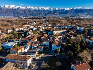 Raspano ve Martinazzo 'nun hava manzarası, İtalya
