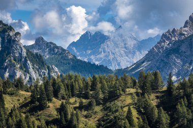 Dağlardaki güzel manzara, Val di Zoldo, İtalya