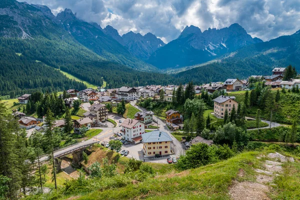 Sappada Dorp Bergen Italië — Stockfoto