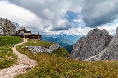 Dağların güzel manzarası