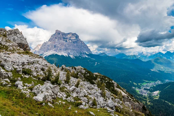 山の中の美しい風景 ヴァル ゾルド イタリア — ストック写真