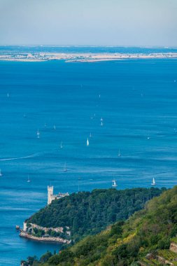 Uluslararası yelkencilik yarışlarının havadan görünüşü