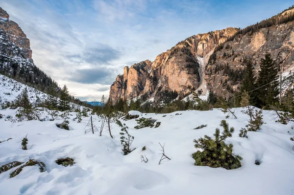 冬の山々 の美しい風景 — ストック写真