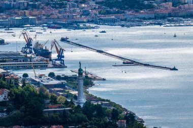 Liman manzaralı deniz kenti manzarası