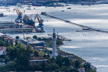 Liman manzaralı deniz kenti manzarası
