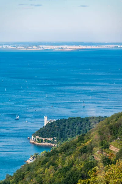 Akdeniz 'in güzel manzarası