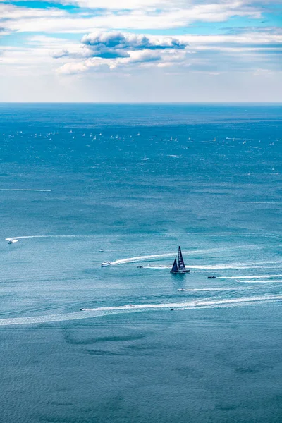 Uluslararası yelkencilik yarışlarının havadan görünüşü