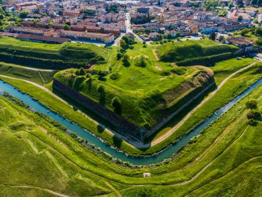 Palmanova şehri panoramik hava manzarası, Udine, İtalya.