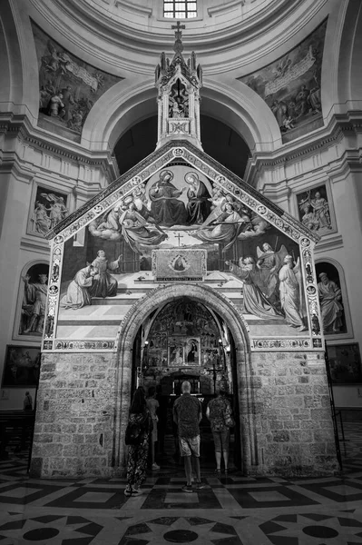 圣玛利亚大教堂 安杰利安杰利在阿西西西 圣弗朗西斯科的Porziuncola — 图库照片
