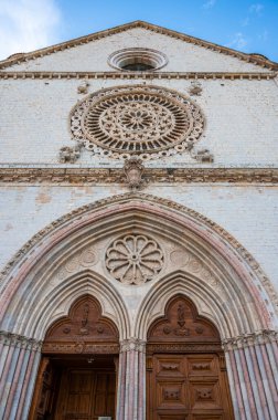 Assisi, İtalya - 23 Haziran 2022: Siena, İtalya 'nın eski Asisi kasabası