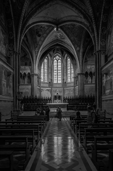 Assisi Itálie Června 2022 Interiér Starověké Italské Katedrály — Stock fotografie