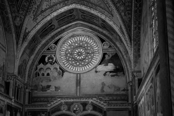 Assisi Giugno 2022 Interno Dell Antica Cattedrale Italiana — Foto Stock