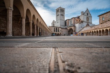 Assisi, İtalya - 23 Haziran 2022: Siena, İtalya 'nın eski Asisi kasabası