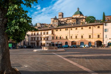 Assisi, İtalya - 23 Haziran 2022: Siena, İtalya 'nın eski Asisi kasabası