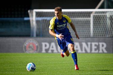 Darko Lazoviç (Verona) İtalya futbolu Serie A maçı sırasında İtalya 'nın Verona şehrindeki Marcantonio Bentegodi Stadyumu' nda Hellas Verona FC 'ye karşı SS Lazio maçı, 24 Ekim 2021 - Fotoğraf: Ettore Griffoni