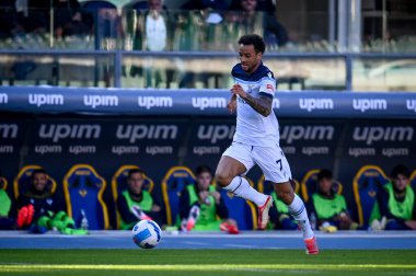 Felipe Anderson (Lazio) İtalyan futbolu Serie A maçı sırasında İtalya 'nın Verona şehrindeki Marcantonio Bentegodi Stadyumu' nda oynanan Hellas Verona FC - SS Lazio karşılaşması sırasında görev başında.