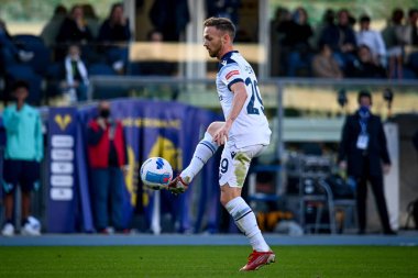 Manuel Lazzari (Lazio) İtalyan futbolu Serie A maçı sırasında İtalya 'nın Verona kentindeki Marcantonio Bentegodi Stadyumu' nda Hellas Verona FC 'ye karşı SS Lazio maçında rol aldı.