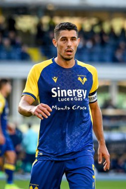 İtalyan futbolu Serie A maçında Davide Faraoni (Verona) portresi Hellas Verona FC 'ye karşı SS Lazio maçı, Verona, İtalya' da Marcantonio Bentegodi Stadyumu, 24 Ekim 2021 - Fotoğraf: Ettore Griffoni