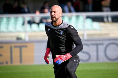 Pepe Reina (Lazio) İtalya futbolu serisi A maçında oynanan ısınma turu sırasında İtalya 'nın Verona kentindeki Marcantonio Bentegodi Stadyumu' nda Hellas Verona FC 'ye karşı SS Lazio' nun portresi.
