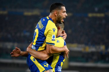 Giancluca Caprari (Verona) İtalya futbolu sırasındaki mutluluğu Serie A maçında Hellas Verona FC ile Juventus FC maçı Verona, İtalya 'daki Marcantonio Bentegodi stadyumunda, 30 Ekim 2021 - Fotoğraf: Ettore Griffoni