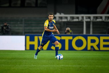 Miguel Veloso (Verona) İtalyan futbolu Serie A maçı sırasında İtalya 'nın Verona kentindeki Marcantonio Bentegodi Stadyumu' nda Hellas Verona FC 'ye karşı Juventus FC maçı, 30 Ekim 2021 - Fotoğraf: Ettore Griffoni