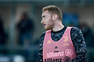 Dejan Kulusevski (Juventus) İtalyan futbol takımı Serie A 'nın 30 Ekim 2021' de İtalya 'nın Verona kentindeki Marcantonio Bentegodi Stadyumu' nda oynanan Hellas Verona FC - Juventus FC maçı sırasında portresi