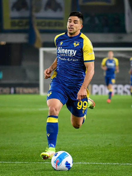 Giovanni Simeoni (Verona) İtalyan futbolu Serie A maçı sırasında İtalya 'nın Verona kentindeki Marcantonio Bentegodi Stadyumu' nda Hellas Verona FC 'ye karşı Juventus FC maçı, 30 Ekim 2021 - Fotoğraf: Ettore Griffoni