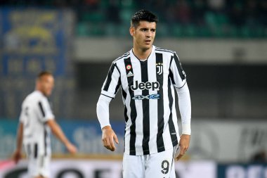 Alvaro Morata (Juventus) İtalyan futbol takımı Serie A 'nın 30 Ekim 2021' de İtalya 'nın Verona kentinde Marcantonio Bentegodi Stadyumu' nda oynanan Hellas Verona FC ile Juventus FC maçı sırasında portresi.