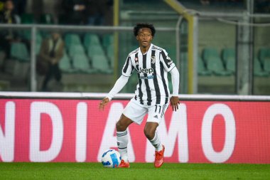 Juan Cuadrado (Juventus) İtalyan futbolu Serie A maçı sırasında İtalya 'nın Verona kentindeki Marcantonio Bentegodi Stadyumu' nda Hellas Verona FC 'ye karşı Juventus FC maçı, 30 Ekim 2021 - Fotoğraf: Ettore Griffoni