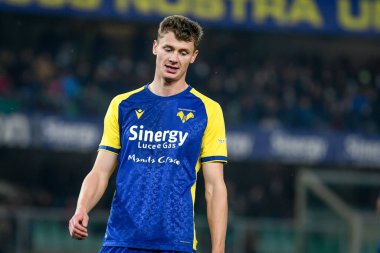 Pawel Dawidowicz (Verona) İtalyan futbol takımı Serie A 'nın 30 Ekim 2021' de İtalya 'nın Verona kentinde Marcantonio Bentegodi Stadyumu' nda oynanan Hellas Verona FC-Juventus FC maçı sırasında portresi.