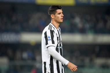 Alvaro Morata (Juventus) İtalyan futbol takımı Serie A 'nın 30 Ekim 2021' de İtalya 'nın Verona kentinde Marcantonio Bentegodi Stadyumu' nda oynanan Hellas Verona FC ile Juventus FC maçı sırasında portresi.