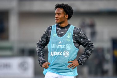 Juan Cuadrado (Juventus) İtalyan futbolu Serie A maçında ısınma turu sırasında Verona, İtalya 'daki Marcantonio Bentegodi Stadyumu' nda Hellas Verona FC - 30 Ekim 2021