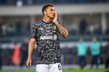 Danilo (Juventus) İtalya futbol takımı Serie A 'nın 30 Ekim 2021' de İtalya 'nın Verona kentindeki Marcantonio Bentegodi Stadyumu' nda oynanan Hellas Verona FC - Juventus FC maçında ısınma turu sırasında portresi