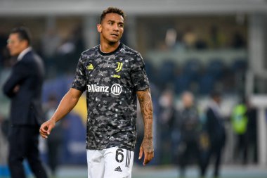 Danilo (Juventus) İtalya futbol takımı Serie A 'nın 30 Ekim 2021' de İtalya 'nın Verona kentindeki Marcantonio Bentegodi Stadyumu' nda oynanan Hellas Verona FC - Juventus FC maçında ısınma turu sırasında portresi