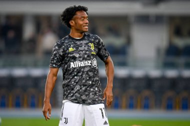 Juan Cuadrado (Juventus) İtalyan futbolu Serie A maçında ısınma turu sırasında Verona, İtalya 'daki Marcantonio Bentegodi Stadyumu' nda Hellas Verona FC - 30 Ekim 2021