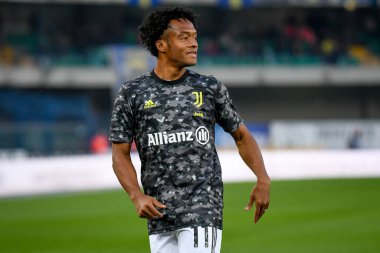 Juan Cuadrado (Juventus) İtalyan futbolu Serie A maçında ısınma turu sırasında Verona, İtalya 'daki Marcantonio Bentegodi Stadyumu' nda Hellas Verona FC - 30 Ekim 2021