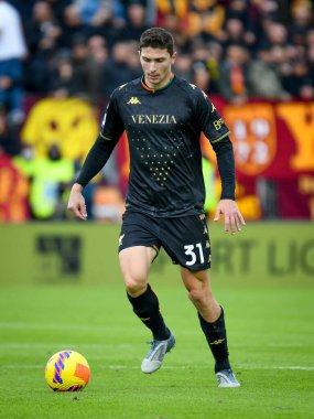 Venezia 'nın Mattia Caldara portresi İtalyan futbolu Serie A karşılaşmasında Venezia FC, AS Roma' ya karşı Venedik, İtalya 'daki Pier Luigi Penzo stadyumunda, 07 Kasım 2021 - Fotoğraf: Ettore Griffoni