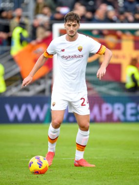 Roma 'nın Marash Kumbulla portresi İtalyan futbolu Serie A maçında Venezia FC ile AS Roma maçında Venedik, İtalya' daki Pier Luigi Penzo stadyumunda, 07 Kasım 2021 - Fotoğraf: Ettore Griffoni