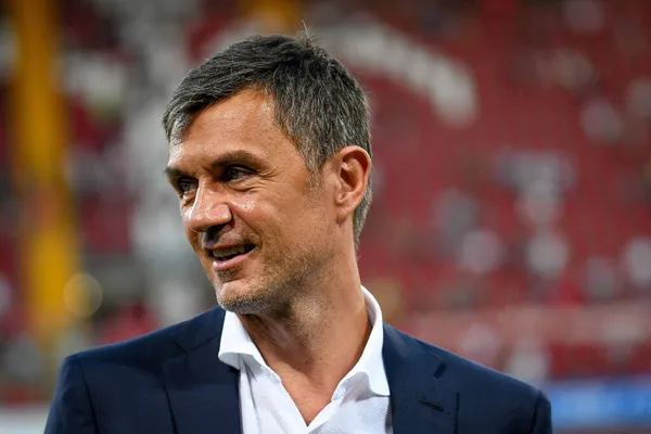 Paolo Maldini (AC Milan), İtalya 'nın Trieste kentindeki Nereo Rocco stadyumunda oynanan AC Milan-Panathinaikos FC maçında portresi.