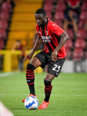 Fikayo Tomori (Milan), İtalya 'nın Trieste kentindeki Nereo Rocco Stadyumu' nda oynanan AC Milan-Panathinaikos FC maçında görev başındaki portresi.