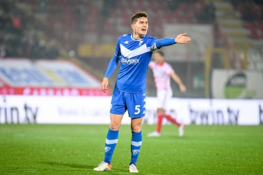 Tom van de Looi (Brescia) İtalya Futbol Şampiyonası Ligi BKT Vicenza-Brescia Calcio maçında 20 Kasım 2021 'de İtalya' nın Vicenza kentindeki Romeo Menti Stadyumu 'nda tepki gösterdi.