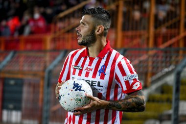 Marco Calderoni (Vicenza) İtalya Futbol Şampiyonası Ligi BKT Vicenza-Brescia Calcio maçında 20 Kasım 2021 'de İtalya, Vicenza' daki Romeo Menti Stadyumu 'nda çekildi.